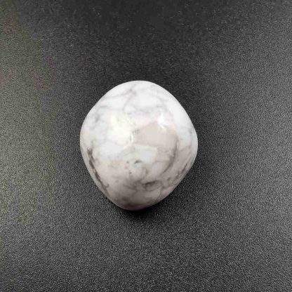 howlite pierre roulée