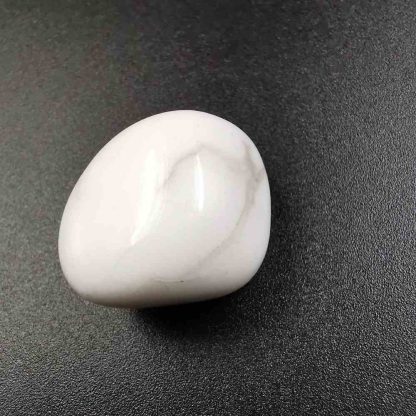 howlite pierre roulée