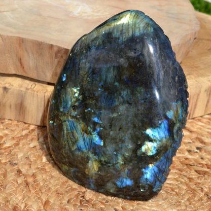 labradorite bleue